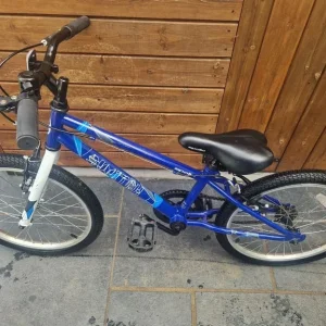 like new apollo switch bike 20 inch wheels