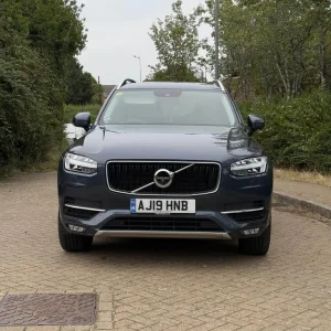 2019 XC90 SUV, 5-door, diesel, semi-auto, 1969cc, sunroof - Image 2