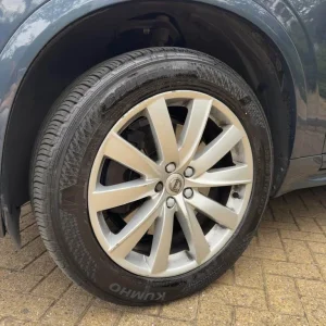 2019 XC90 SUV, 5-door, diesel, semi-auto, 1969cc, sunroof - Image 8