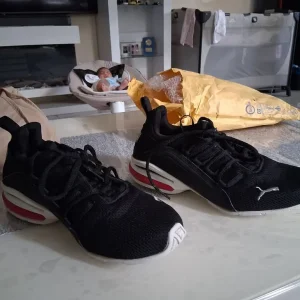 Puma Men's Axelion LS Black/White/Red Running Shoes Size 4-5