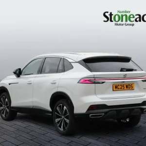 2025 MG HS Trophy SUV 1.5T-GDI Manual Estate - Image 5