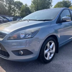 2008 Ford Focus 1.6 Zetec 5-door Hatchback Manual - Image 3