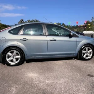 2008 Ford Focus 1.6 Zetec 5-door Hatchback Manual - Image 8