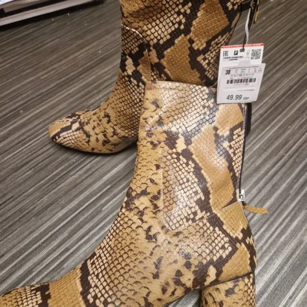 Zara boot size 5