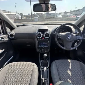 2014 Vauxhall Corsa 1.2 SE 5-door hatchback petrol manual - Image 7