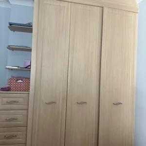 Fitted wardrobe - Image 3