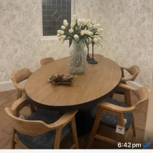 Solid oak dining table and 6 chairs - Image 3