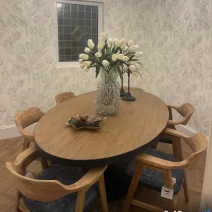 Solid oak dining table and 6 chairs