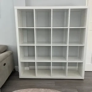 White Gloss display unit