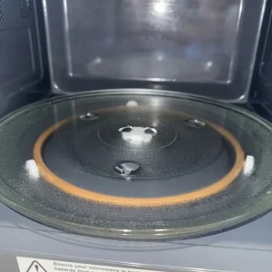 Kenwood 900W Microwave - Image 3