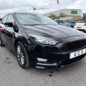 Ford Focus 1.5 TDCi 120 ST-Line 5dr - FSH - Diesel - Image 2