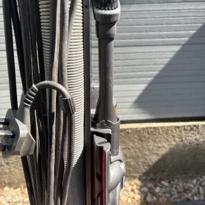 Dyson DC25 and attachments - Image 5