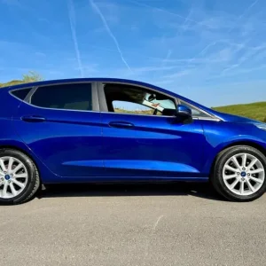 2017 Ford Fiesta 1.5 TDCi Titanium Euro 6 5-door hatchback diesel manual - Image 8