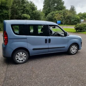 2015 Fiat Doblo MPV, 5-door, manual, WAV wheelchair adapted - Image 4
