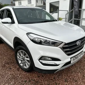 2016 Hyundai Tucson 1.6 GDi Blue Drive SE Nav 5dr 2WD Petrol - Image 3