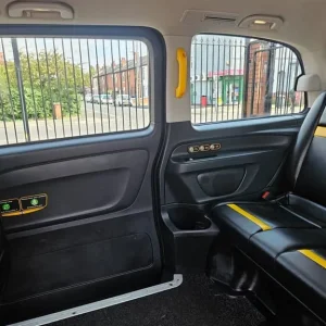 2022 Mercedes-Benz Vito Mx8 Hackney Cab Black Minibus Diesel Manual - Image 7