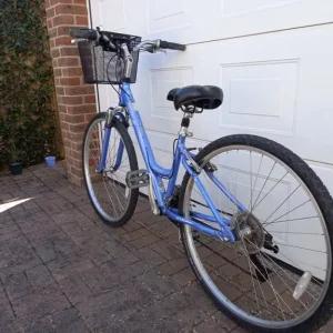 Schwinn ladies bike - Image 2