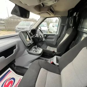 2021 LTC VN5 31kWh City Panel Van 5dr Petrol Plug-in Hybrid Auto Euro 6 - Image 3