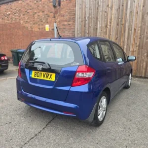 2011 Honda Jazz 1.4 i-VTEC ES CVT Hatchback - Image 3