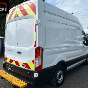 FORD TRANSIT T350 130 BHP MWB HIROOF WORKSHOP VAN 2023 23 REG ONLY 12K MILES - Image 6