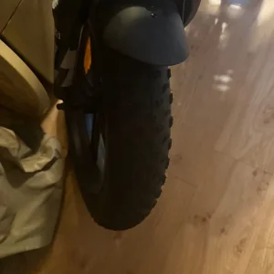 Ieenyri B6 Fat Tyre Electric Bike 15ah Battery - Image 3