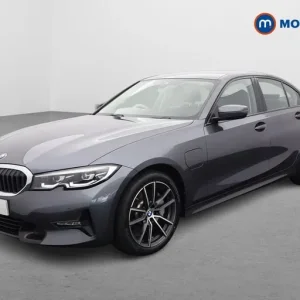 2020 BMW 3 Series 330e Sport Pro 4-door Hybrid - Image 3