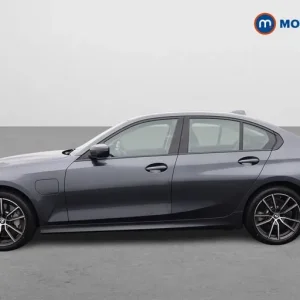 2020 BMW 3 Series 330e Sport Pro 4-door Hybrid - Image 4