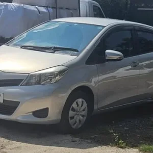 2014 Toyota Yaris automatic 1.3 petrol - Image 6