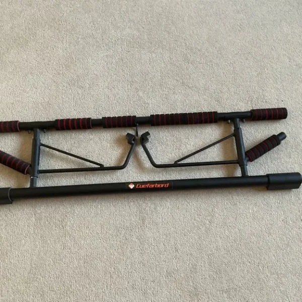 Door frame pull up bar