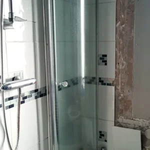 Shower Doors – Novellini Aurora 4 Folding Bath Screen - Image 2