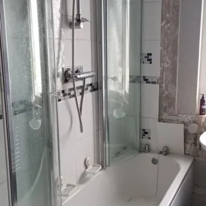 Shower Doors – Novellini Aurora 4 Folding Bath Screen - Image 3