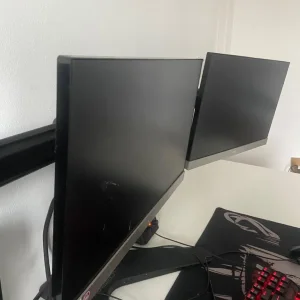 3 AOC monitors with stands - Image 2