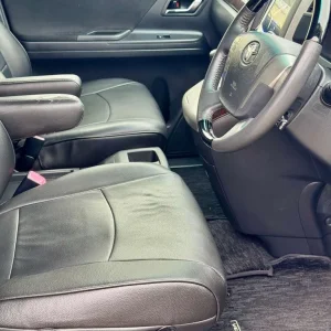 2012 Toyota Vellfire 2.4L Petrol MPV with 8 Seats and Quad Exhaust - Image 7