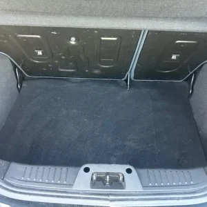 2010 Ford Fiesta Titanium Hatchback - Image 7