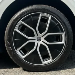 2023 MG4 Trophy EV Long Range 64kWh 5-door electric hatchback - Image 5