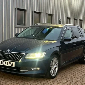 2017 Skoda Superb Estate Diesel 2.0 TDI CR SE L Executive - Image 3