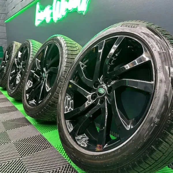 20-inch Land Rover Style 5011 Alloy Wheels with 7mm+ Matching Tyres