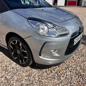 Citroen DS3 2014 1.6 VTi 3-door hatchback - Image 4