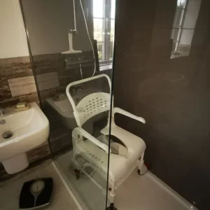 Wet Room Chair - Image 2