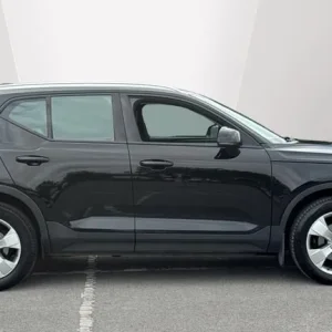 2021 Volvo XC40 1.5 T3 Momentum 5-door petrol estate manual - Image 3