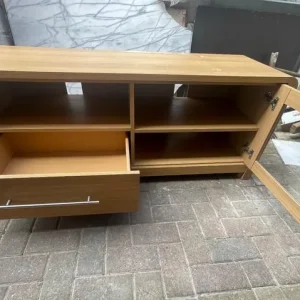 Modern oak-effect TV stand - Image 5