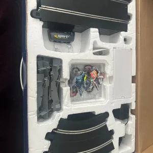 Vintage Scalextric Moto Gp Rossi vs Hayden championship set - Image 2