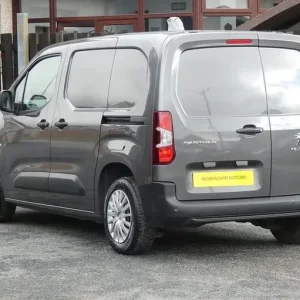 2020 Peugeot Partner BlueHDi 650 Professional Panel Van Diesel Manual - Image 4
