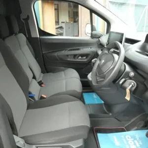 2020 Peugeot Partner BlueHDi 650 Professional Panel Van Diesel Manual - Image 7