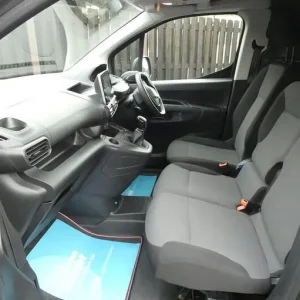 2020 Peugeot Partner BlueHDi 650 Professional Panel Van Diesel Manual - Image 8