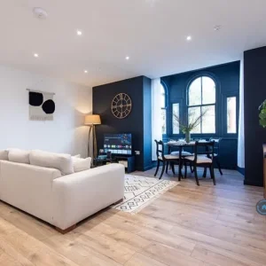 2 bedroom flat in Oriel House, cranleigh, Waverley - Image 6