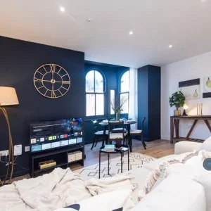2 bedroom flat in Oriel House, cranleigh, Waverley - Image 7