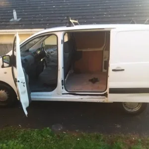 White Citroen Dispatch Van 2008 Manual with Spares and Repair Parts - Image 7