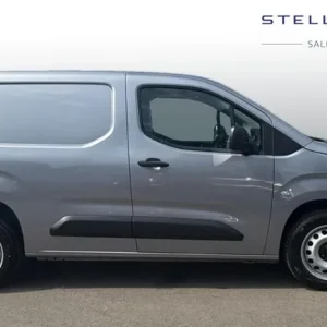 2024 Peugeot Partner 1.5 BlueHDi Panel Van - Image 2