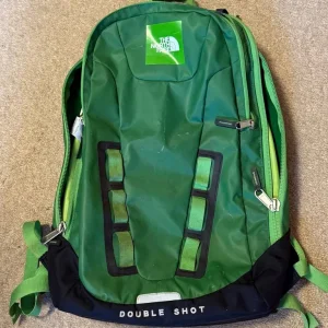 NORTH FACE DOUBLE SHOT BACKPACK IN GREEN - Image 2